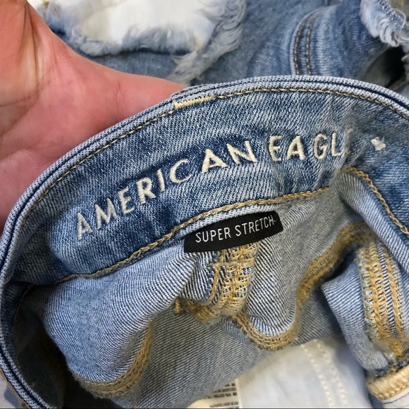 American Eagle Curvy Hi Rise Shortie Distressed Jean Shorts Women’s Size 2 - Picture 8 of 11